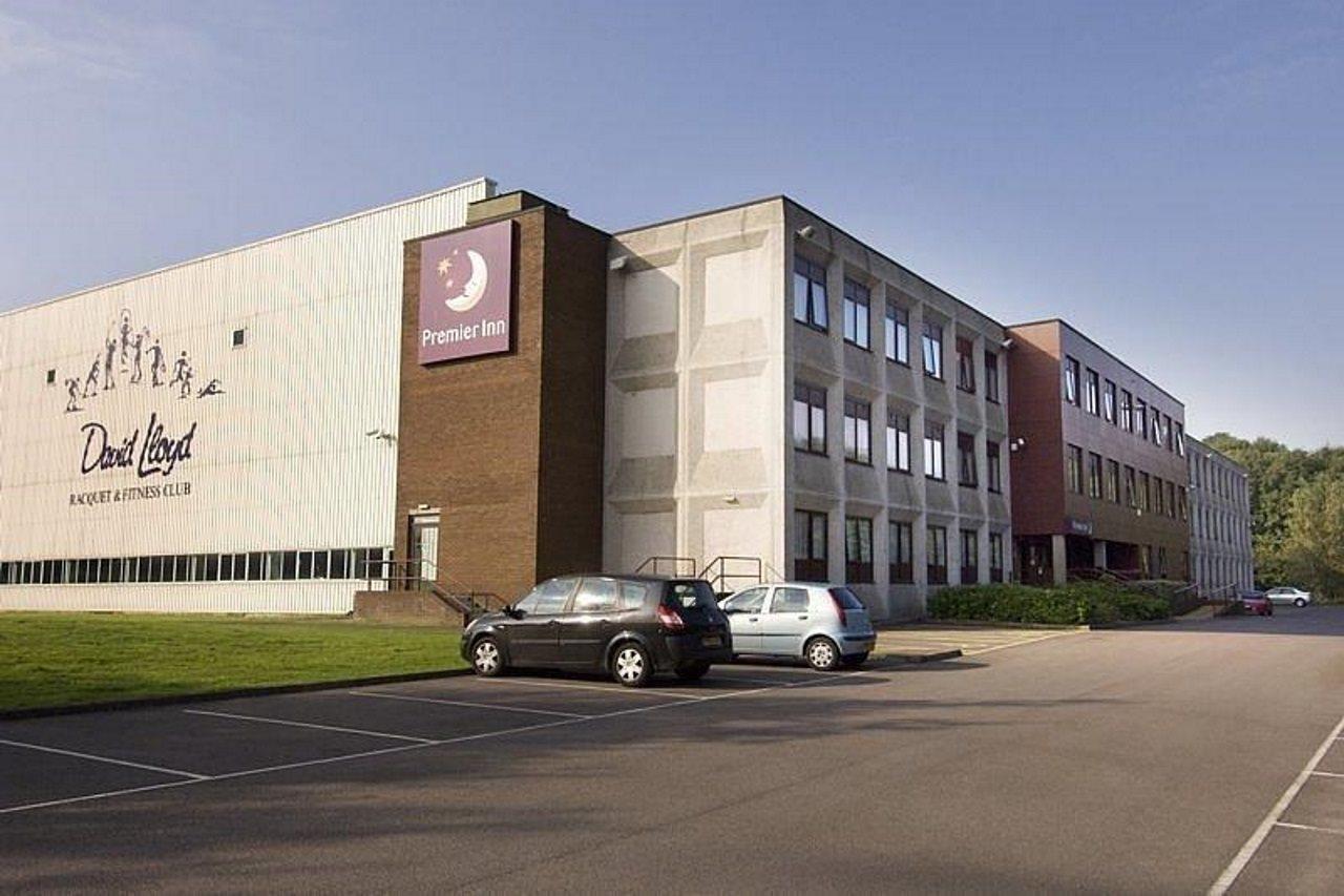 Premier Inn Cardiff Roath Esterno foto